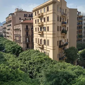  Appartamento Casetta Politeama Italia